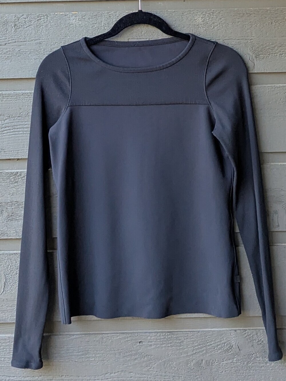 Lululemon Out Of This World Long Sleeve Black Size 4